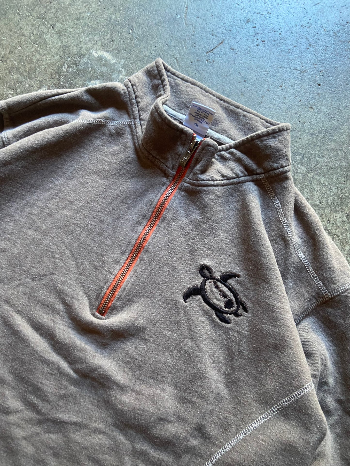 (2XL) 00s turtle zip up
