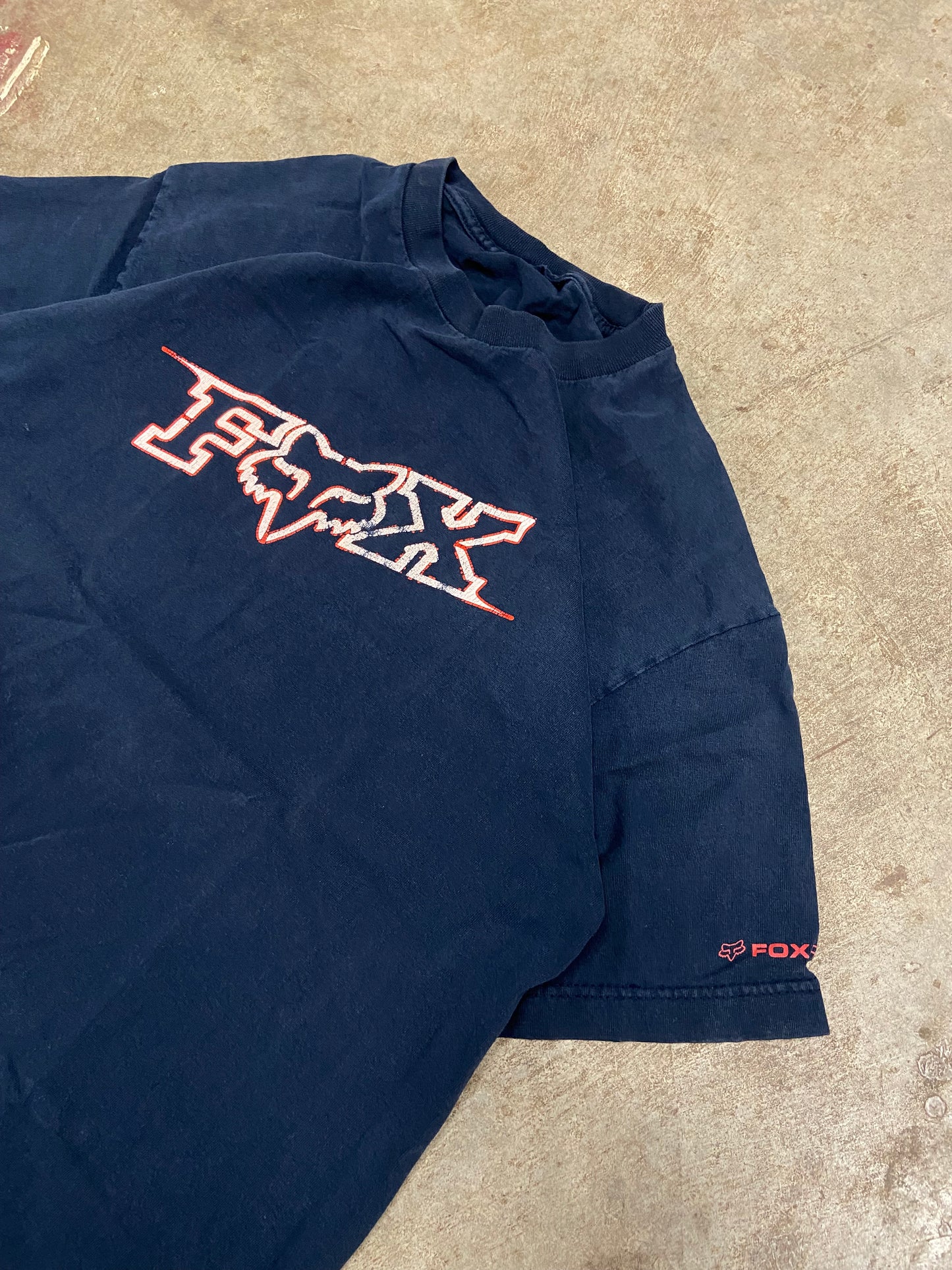 (M) Fox tee