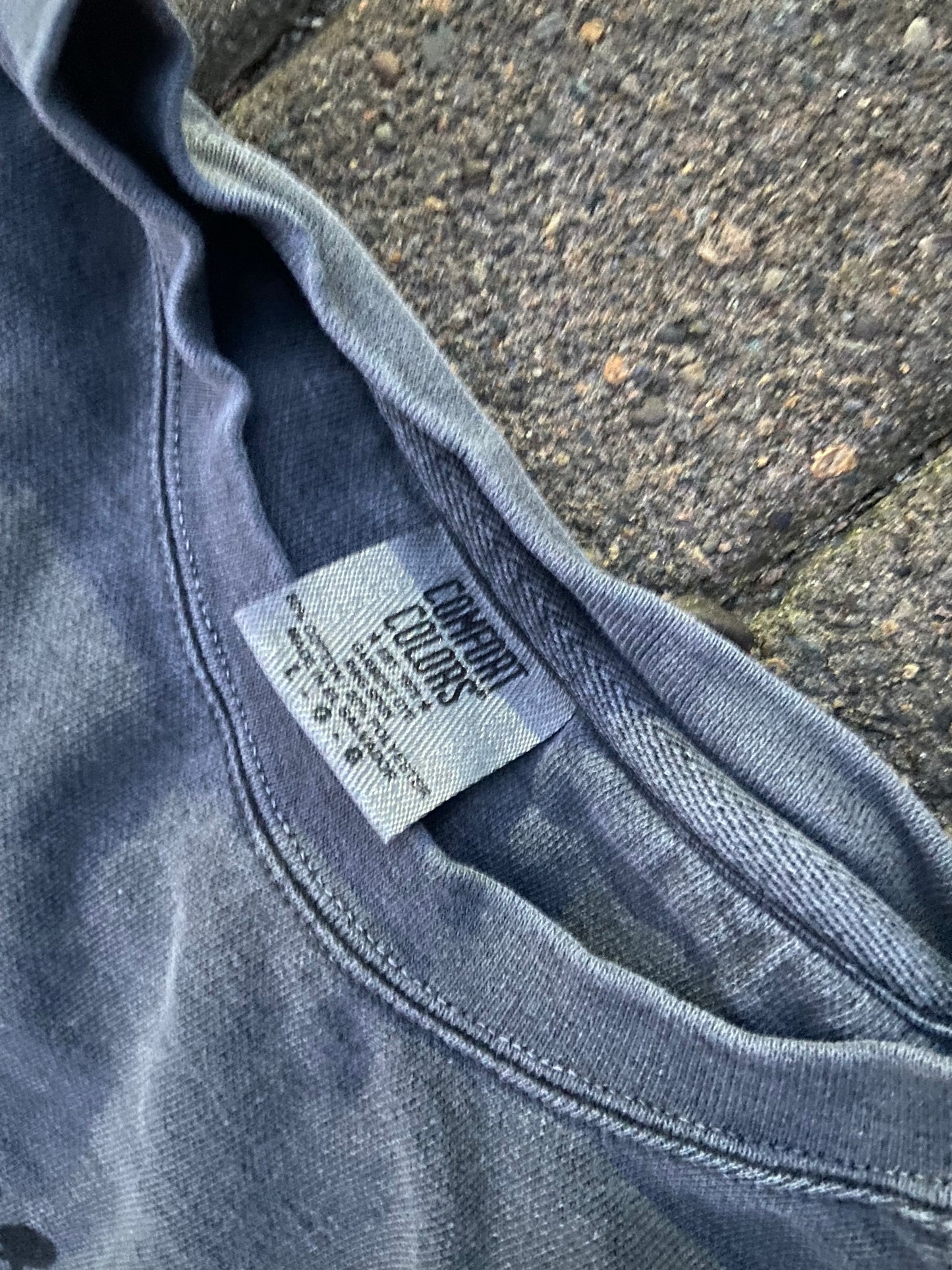 (L) Noyes studio crewneck