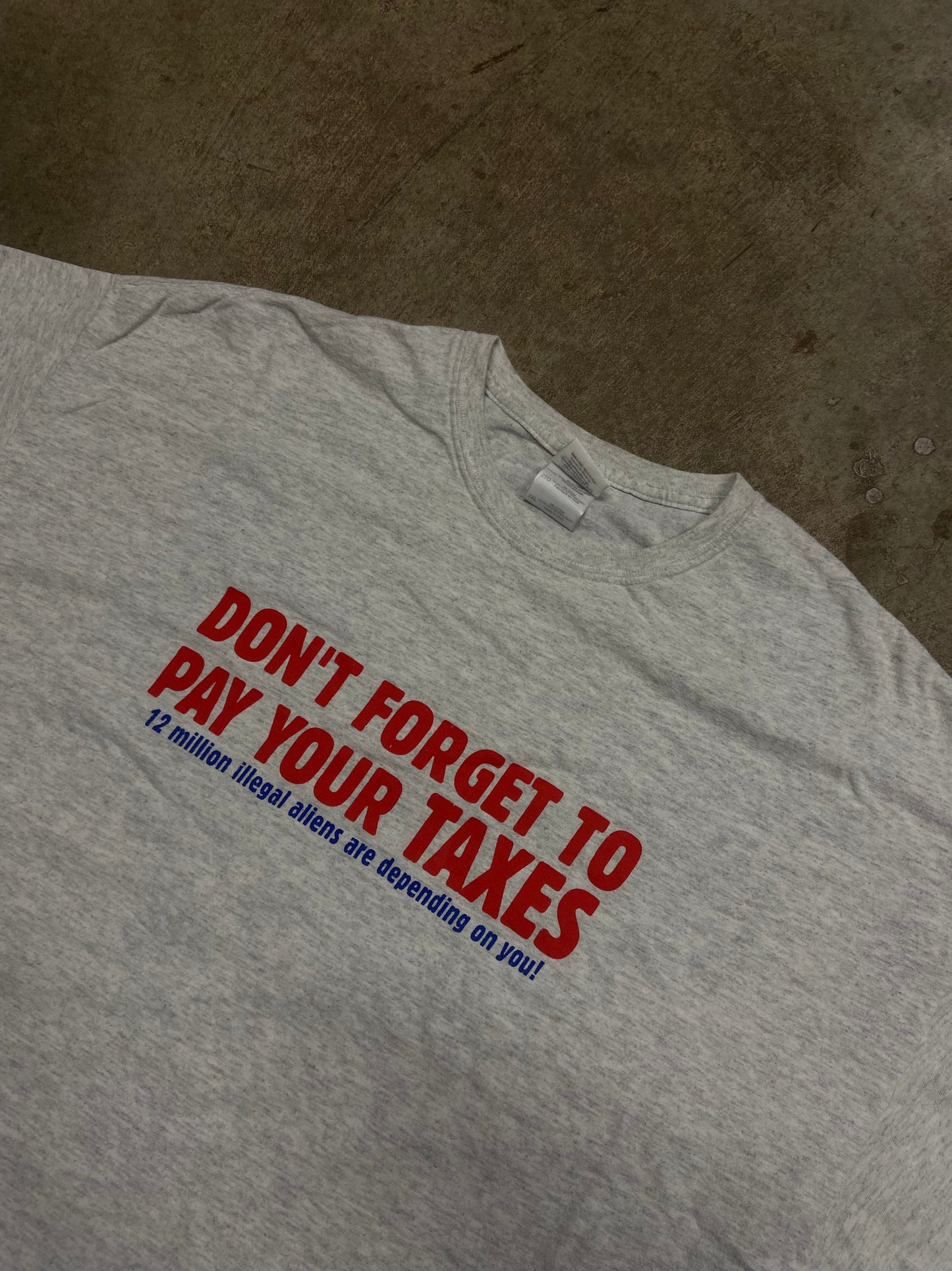(2XL) Illegal Alien tee