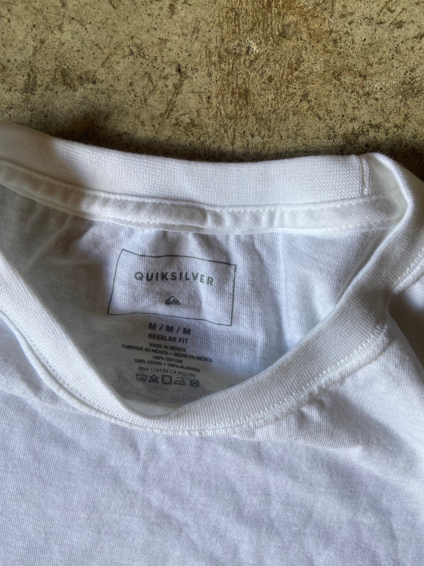 (M) 00s quicksilver tee