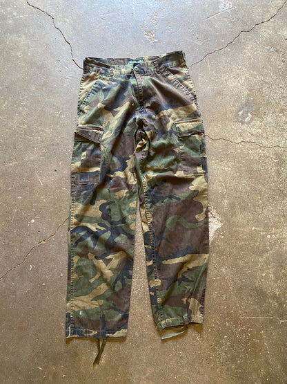 (32x34) Camo pants