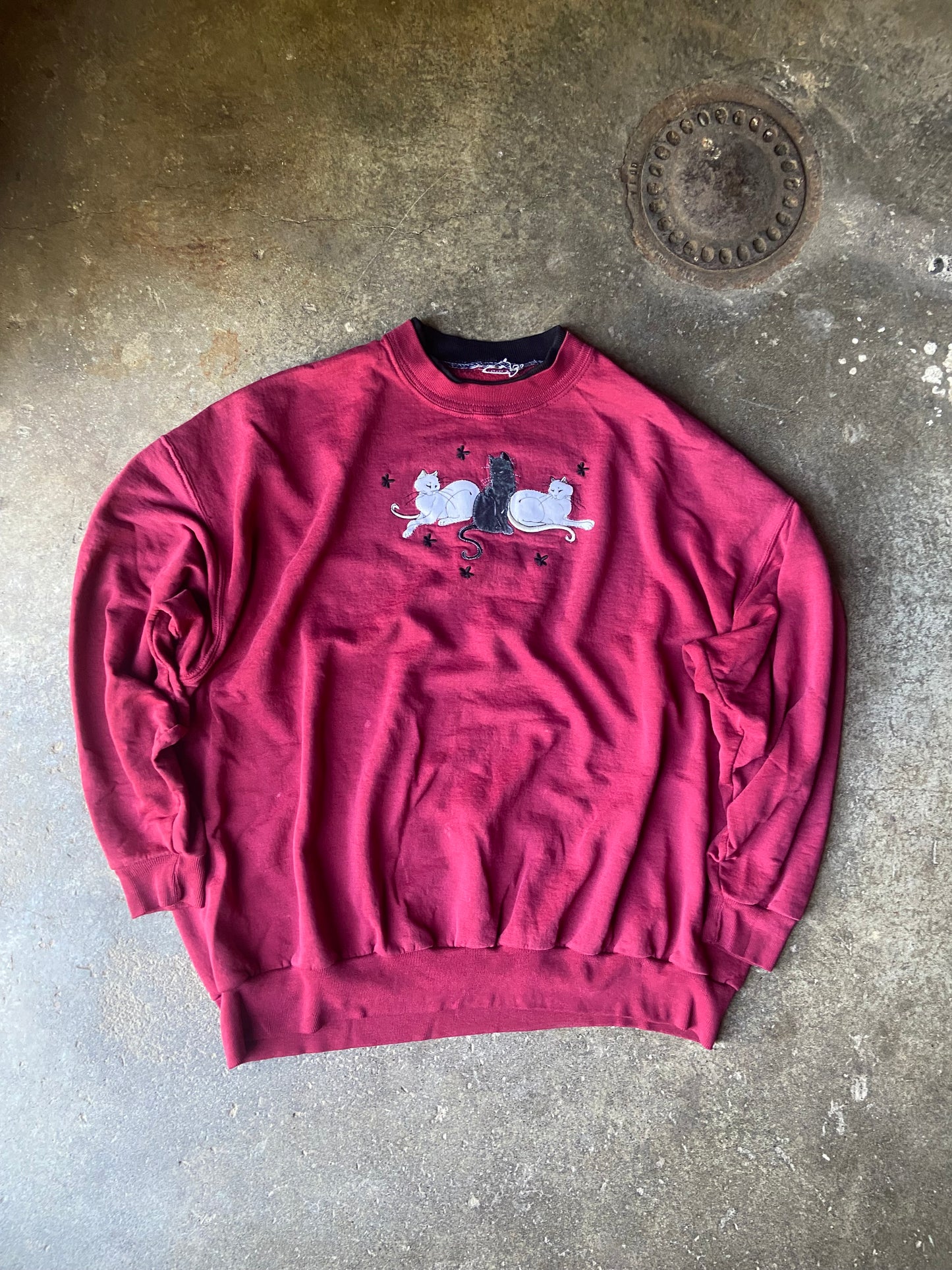 (XL) 90s 3 kitties crewneck