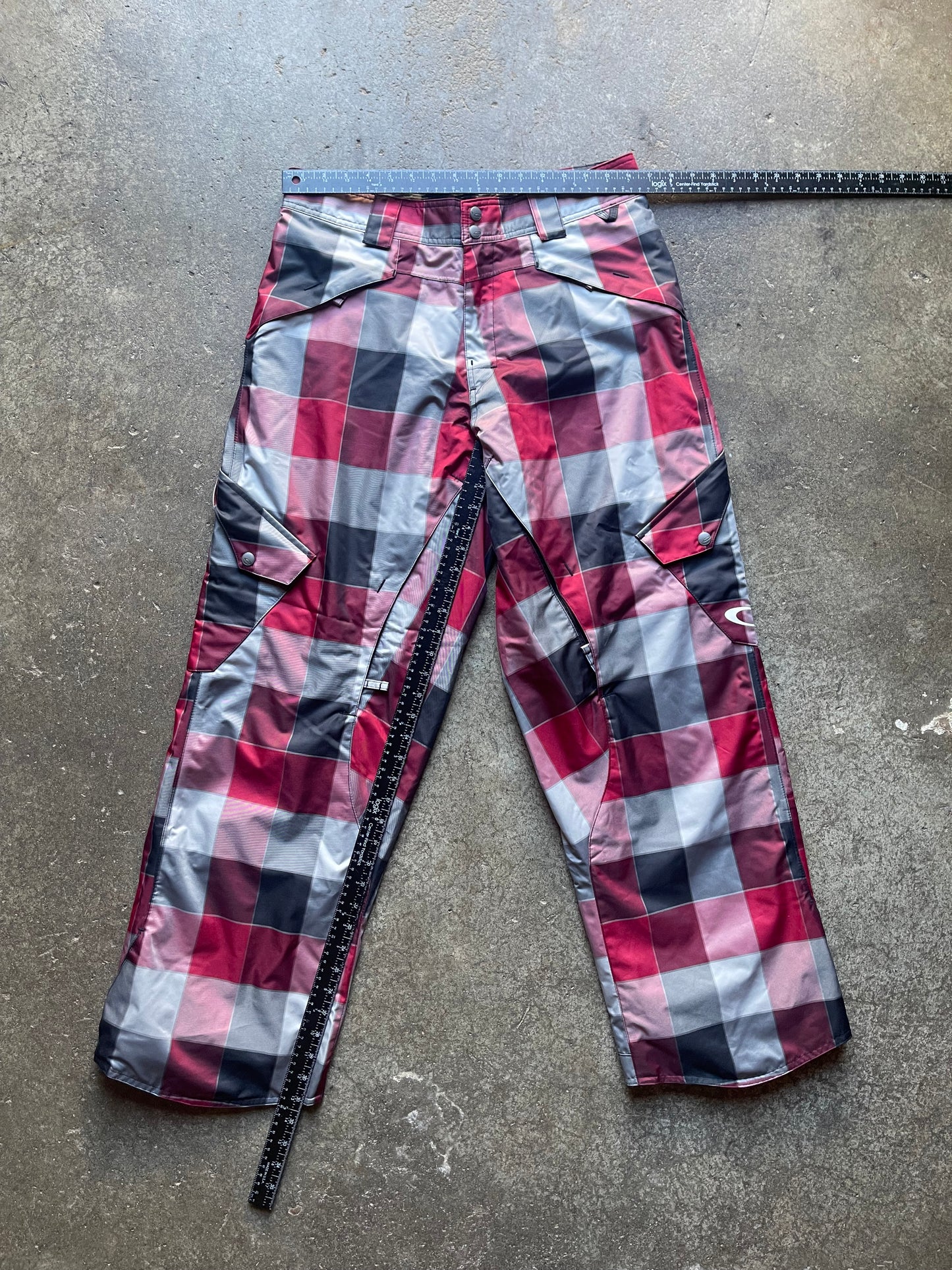 (M) Oakley Snow Pants