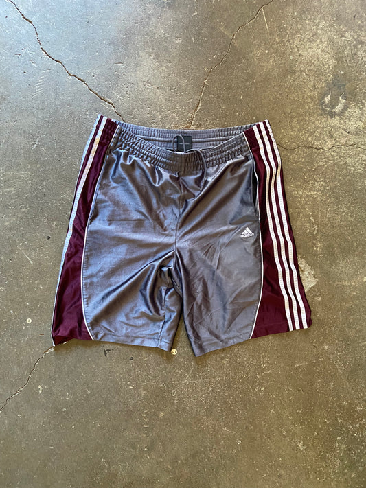 (M) 00s adidas shorts