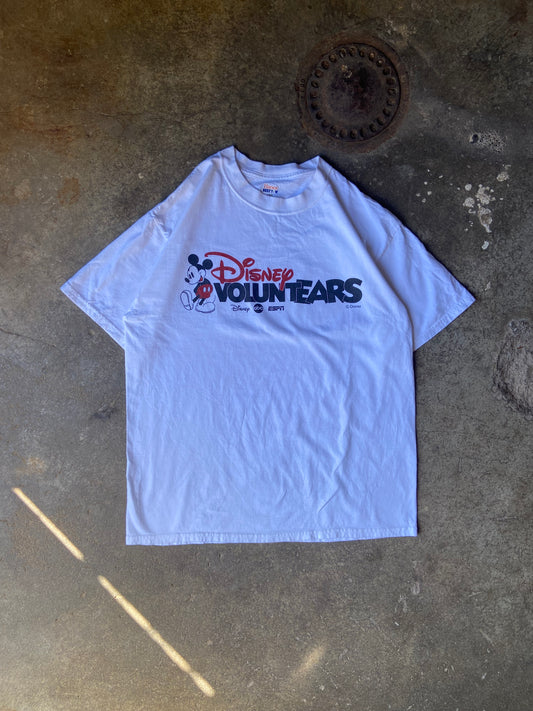 (L) 00s Disney Volunteer tee