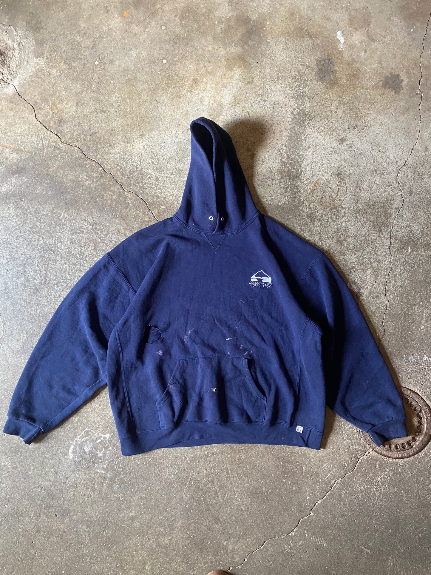 (2XL) Distressed Russell hoodie