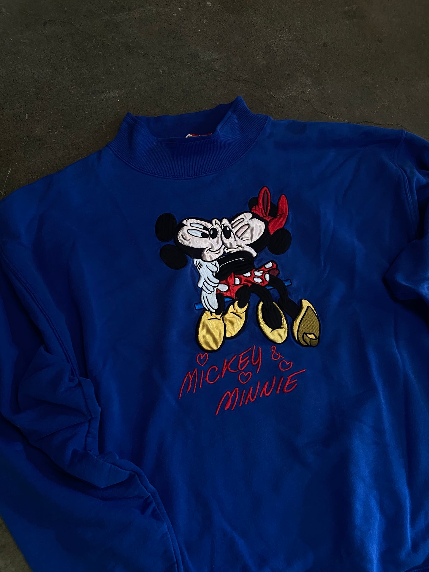 (XL) 90s Mickey Mouse crewneck