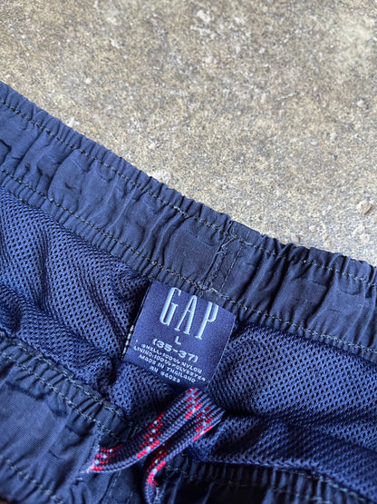 (L) 2000s Gap Shorts