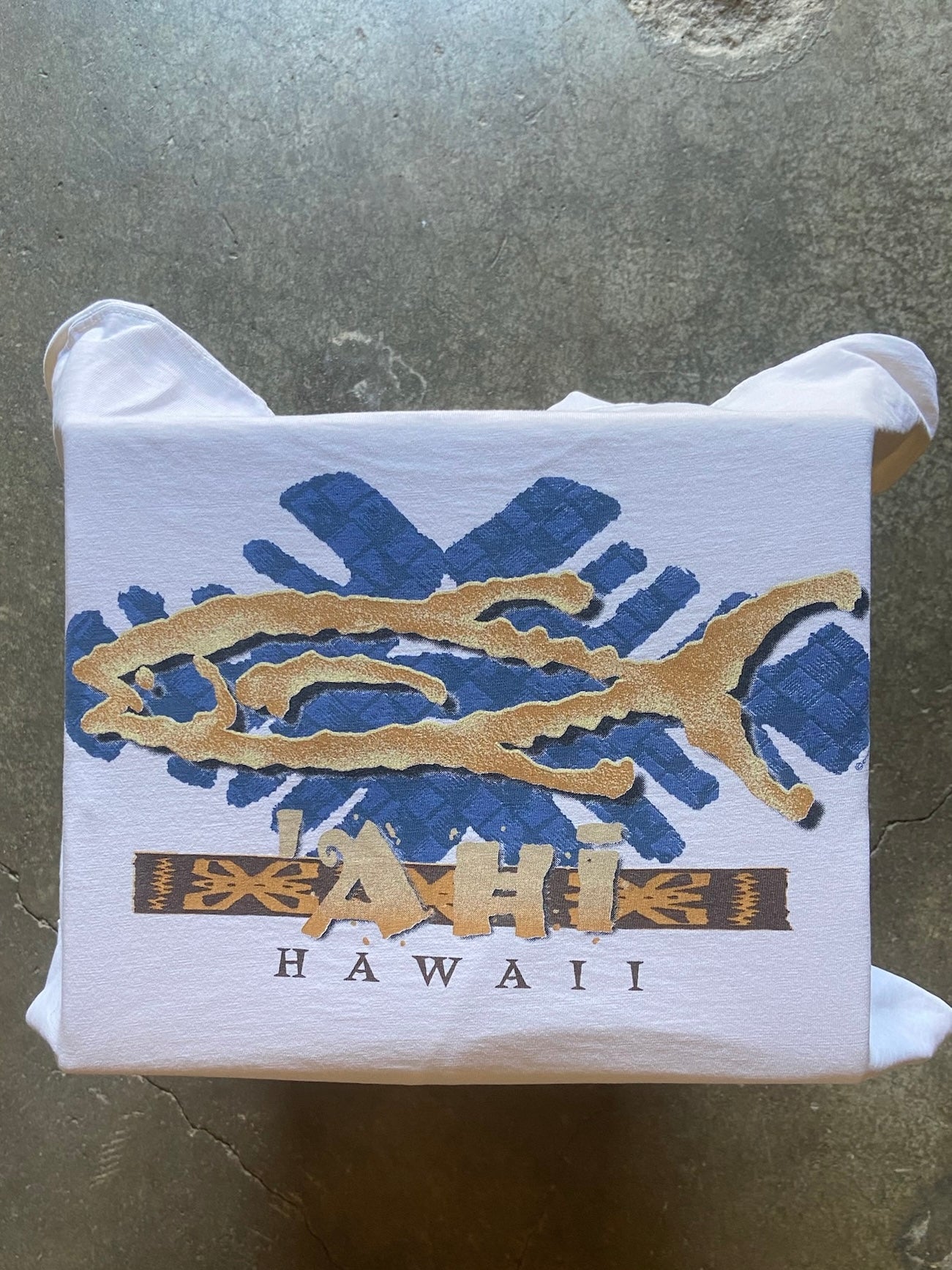 (XL) Fishy Hawaii Single Stitch