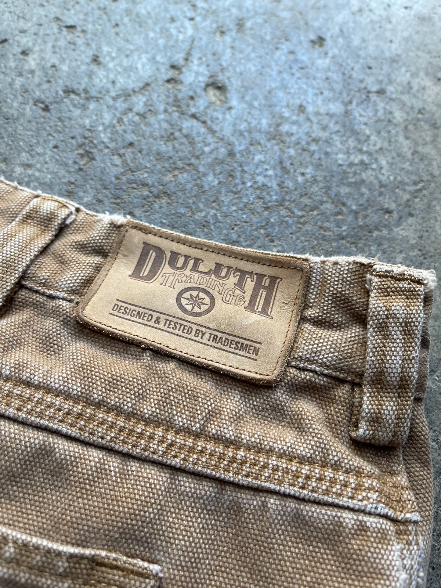 (44x30) Warm Brown Duluth Pants