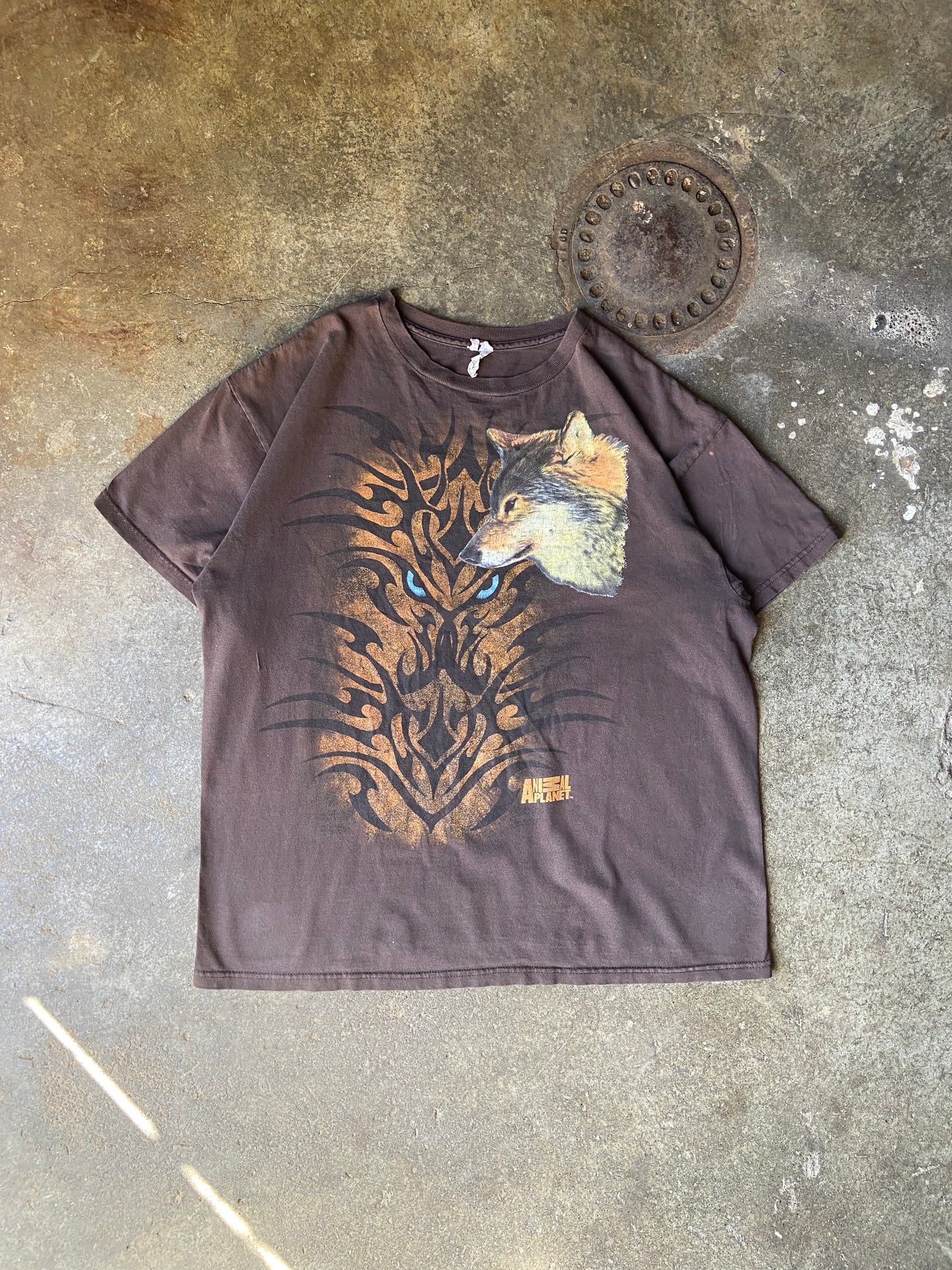 (L) 00s Animal Planet tee