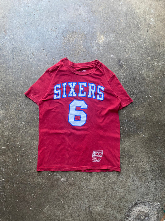 (S) 76ers tee