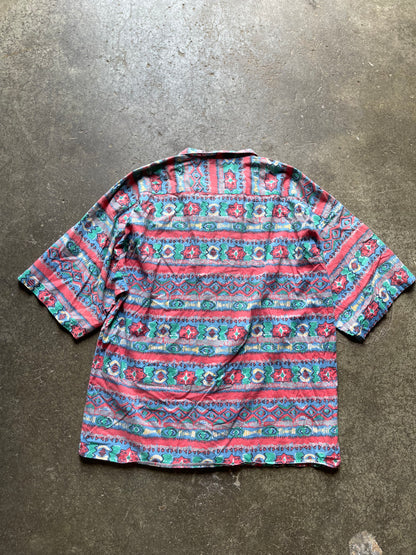 (L) 90s Patterned button up