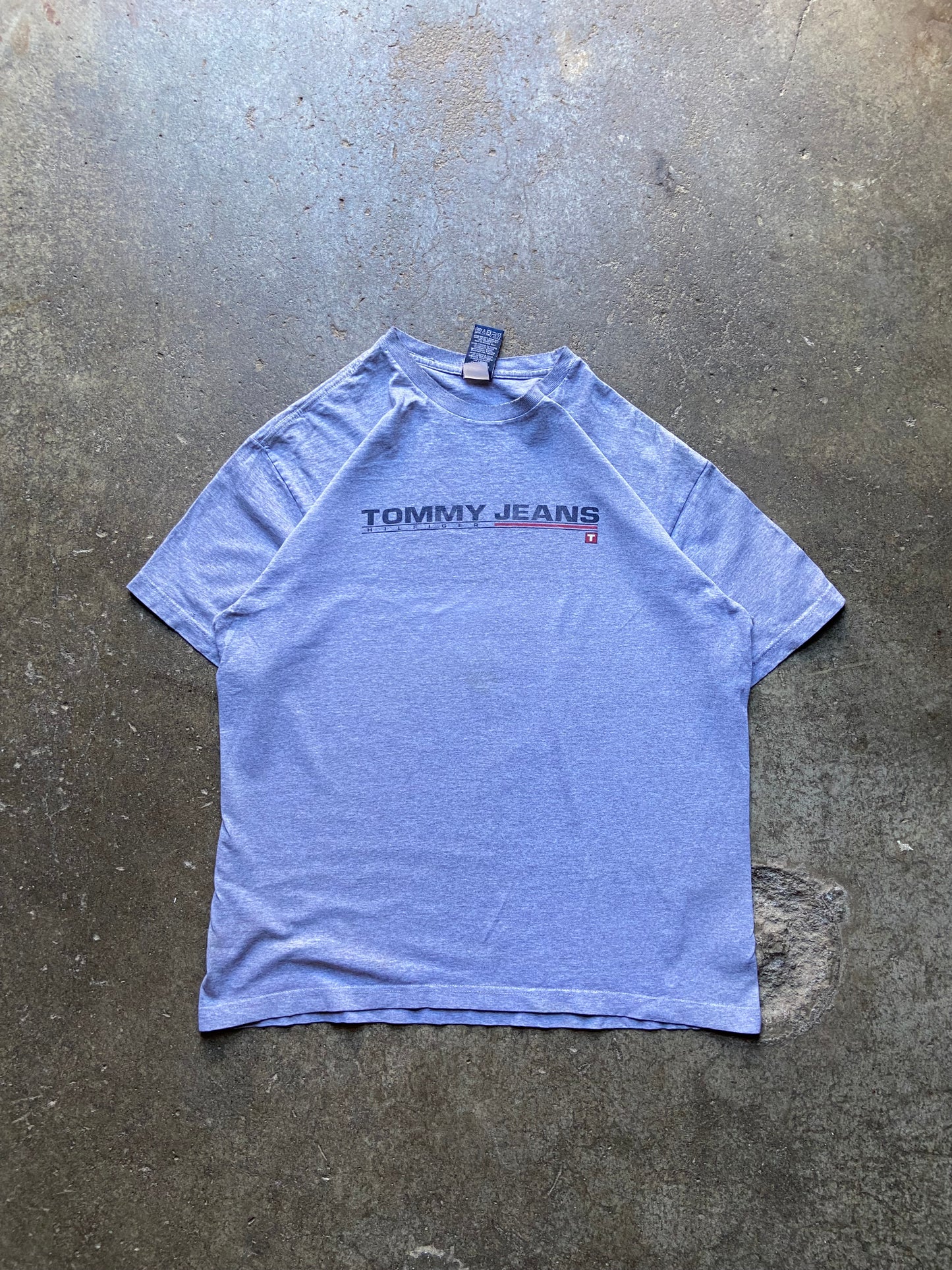 (L) Tommy jeans shirt