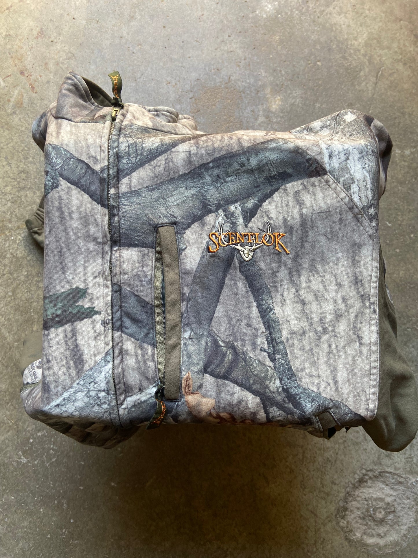 (XL) 00s Camo shell jacket