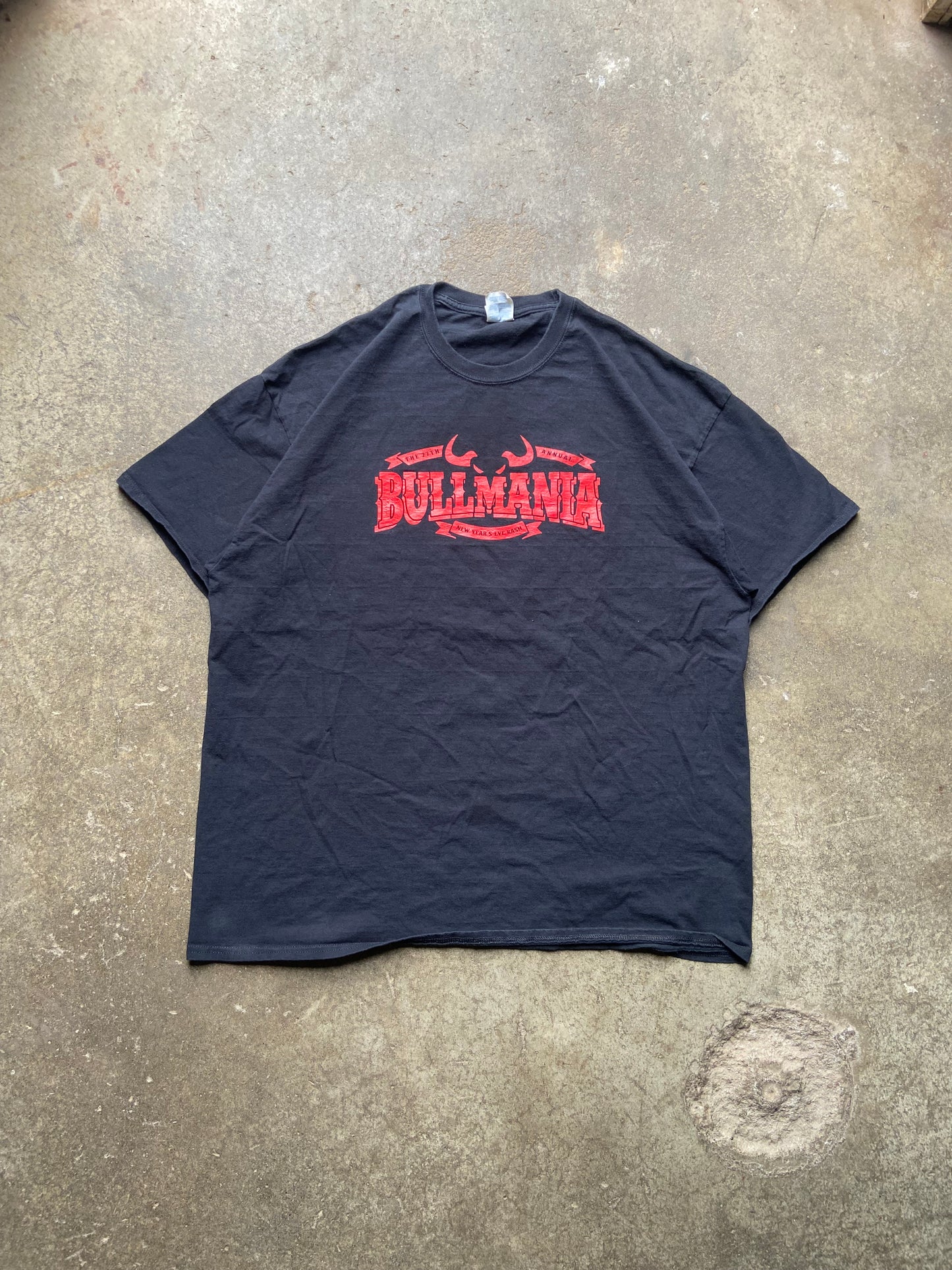 (2XL) 00s BullMania tee