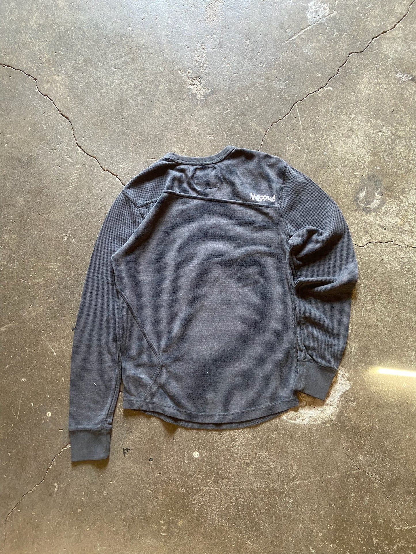 (M) 2000s Volcom Waffle Long Sleeve