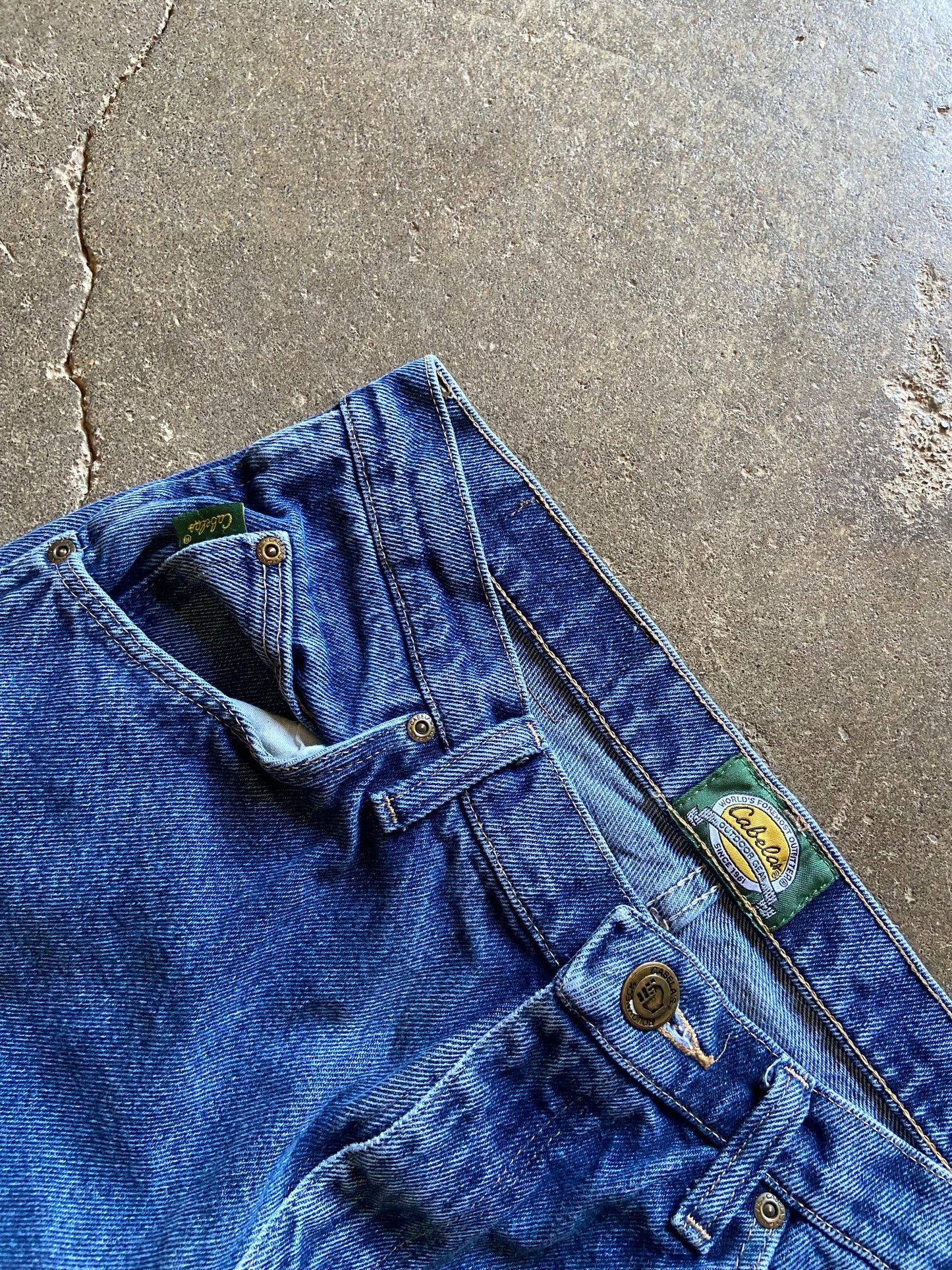 (32x30) cabelas jeans