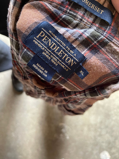 (XL) 00s Pendleton button up