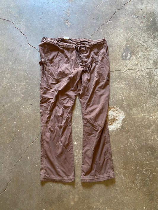 (L) Y2K style thin cargos