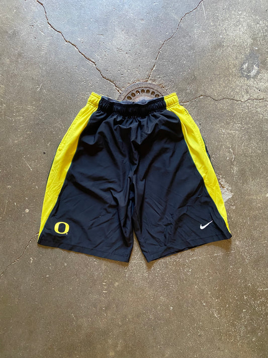 (M) Nike Ducks shorts