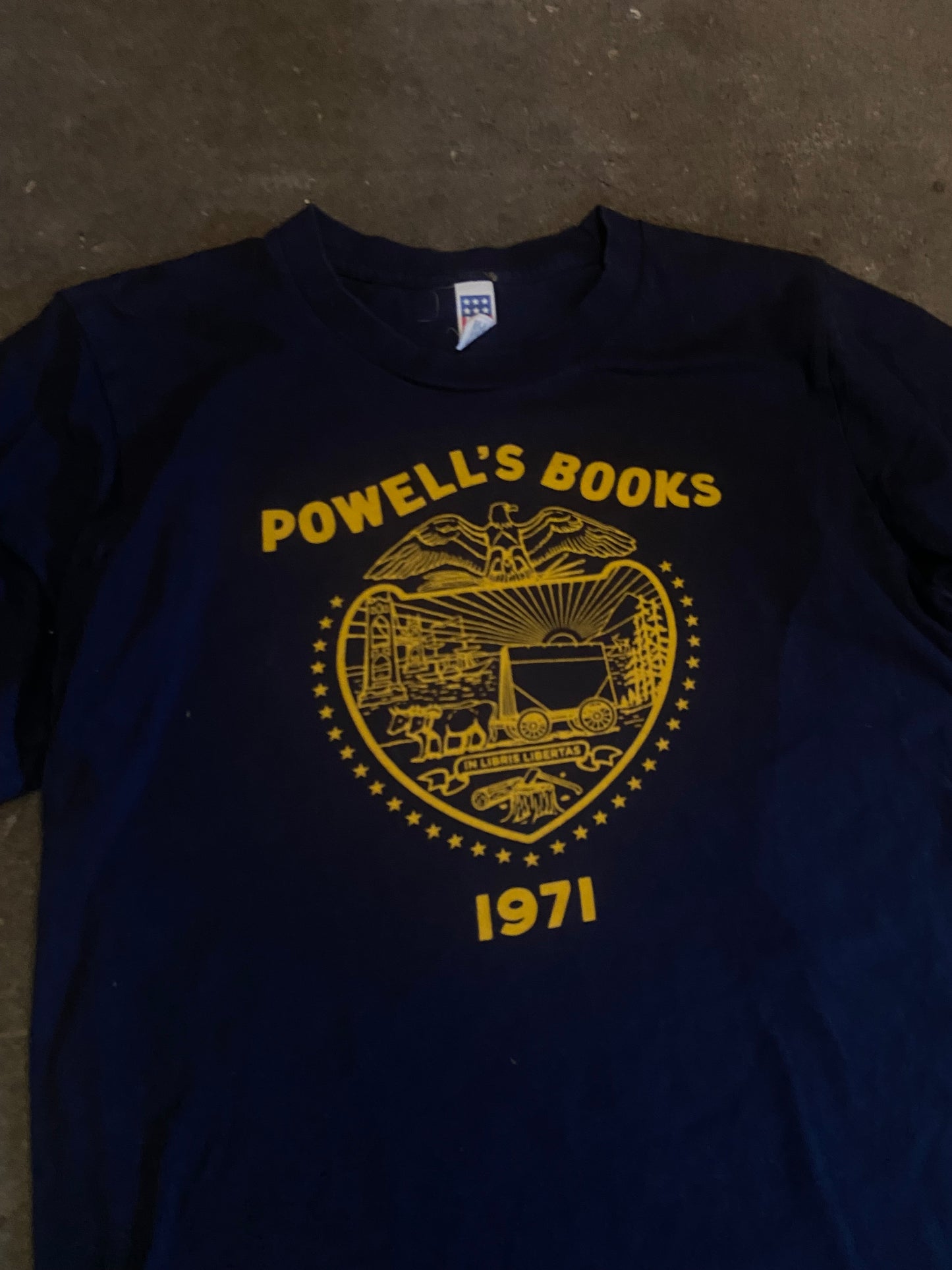 (S) 70s Powell books tee