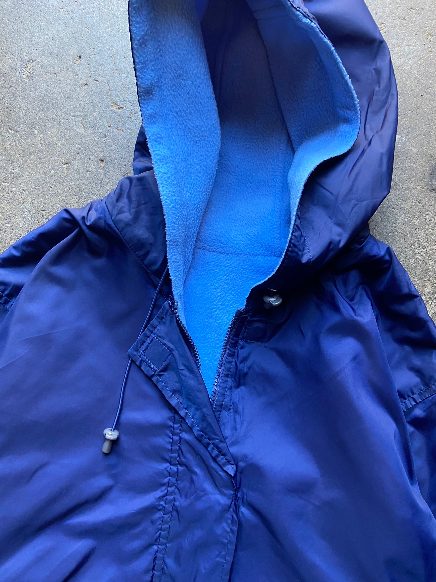 (L) Navy blue with baby blue interior windbreaker