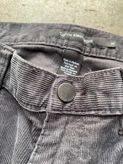 (34) Calvin Klein Corduroy