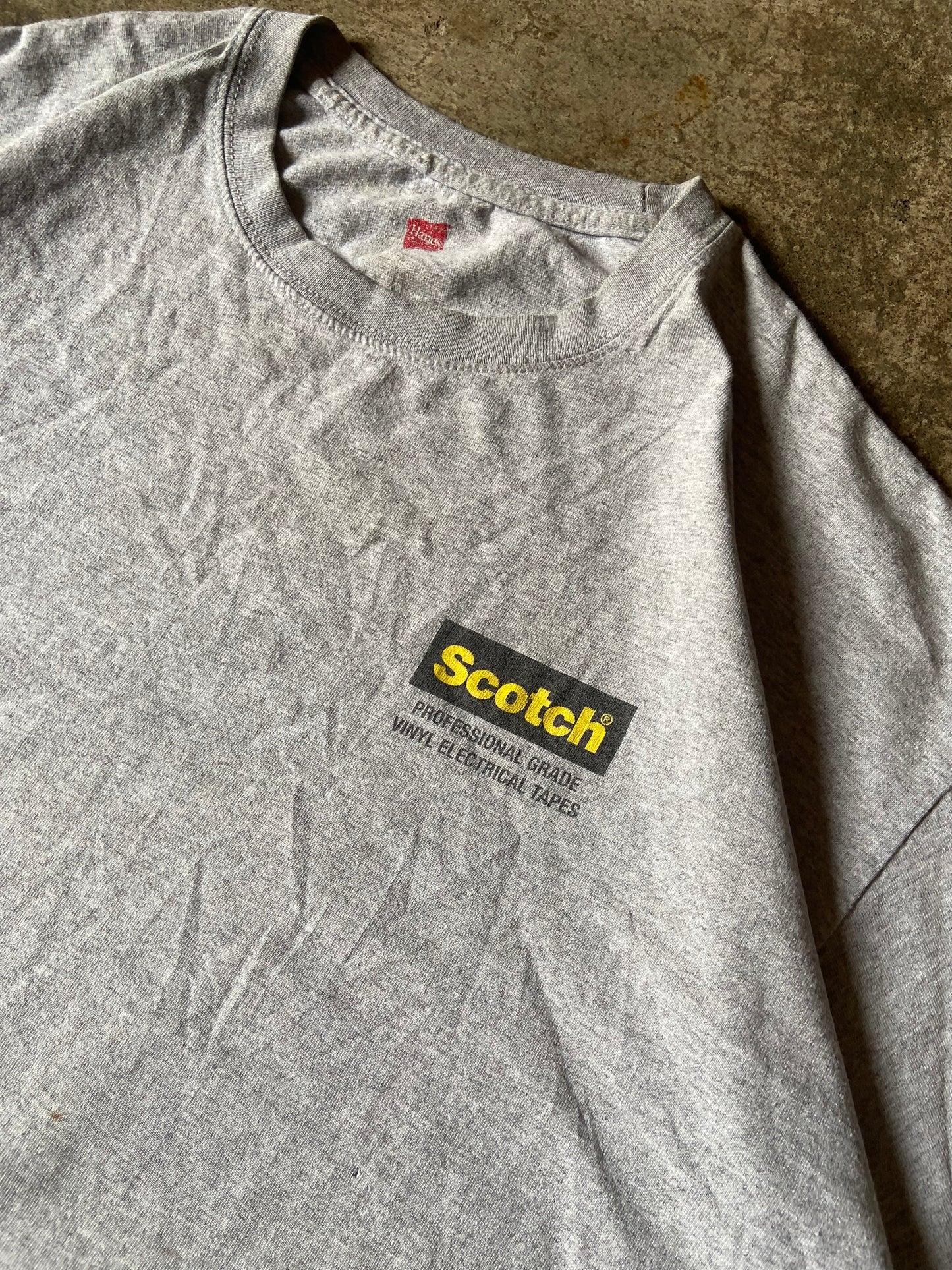 (2XL) 00s scotch tape tee