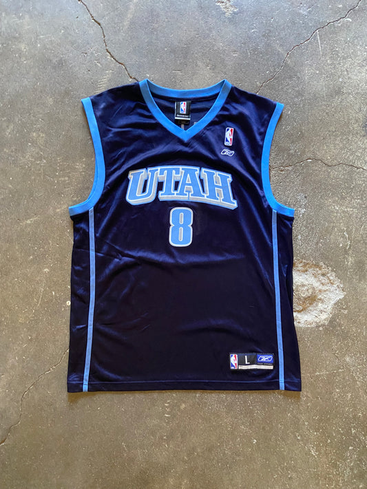 (L) 00s Deron Williams jersey