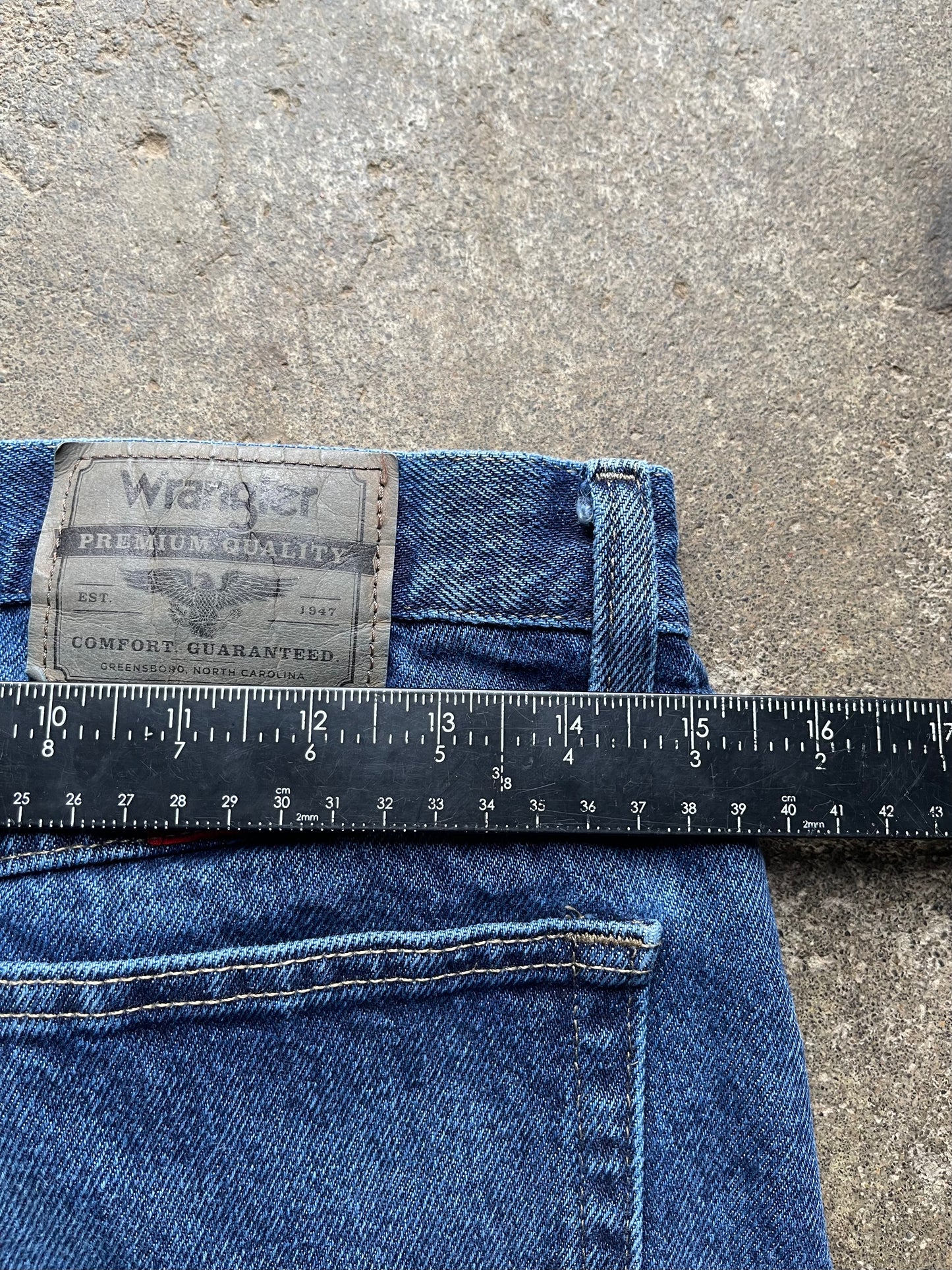 30 x 26 [wrangler jeans]