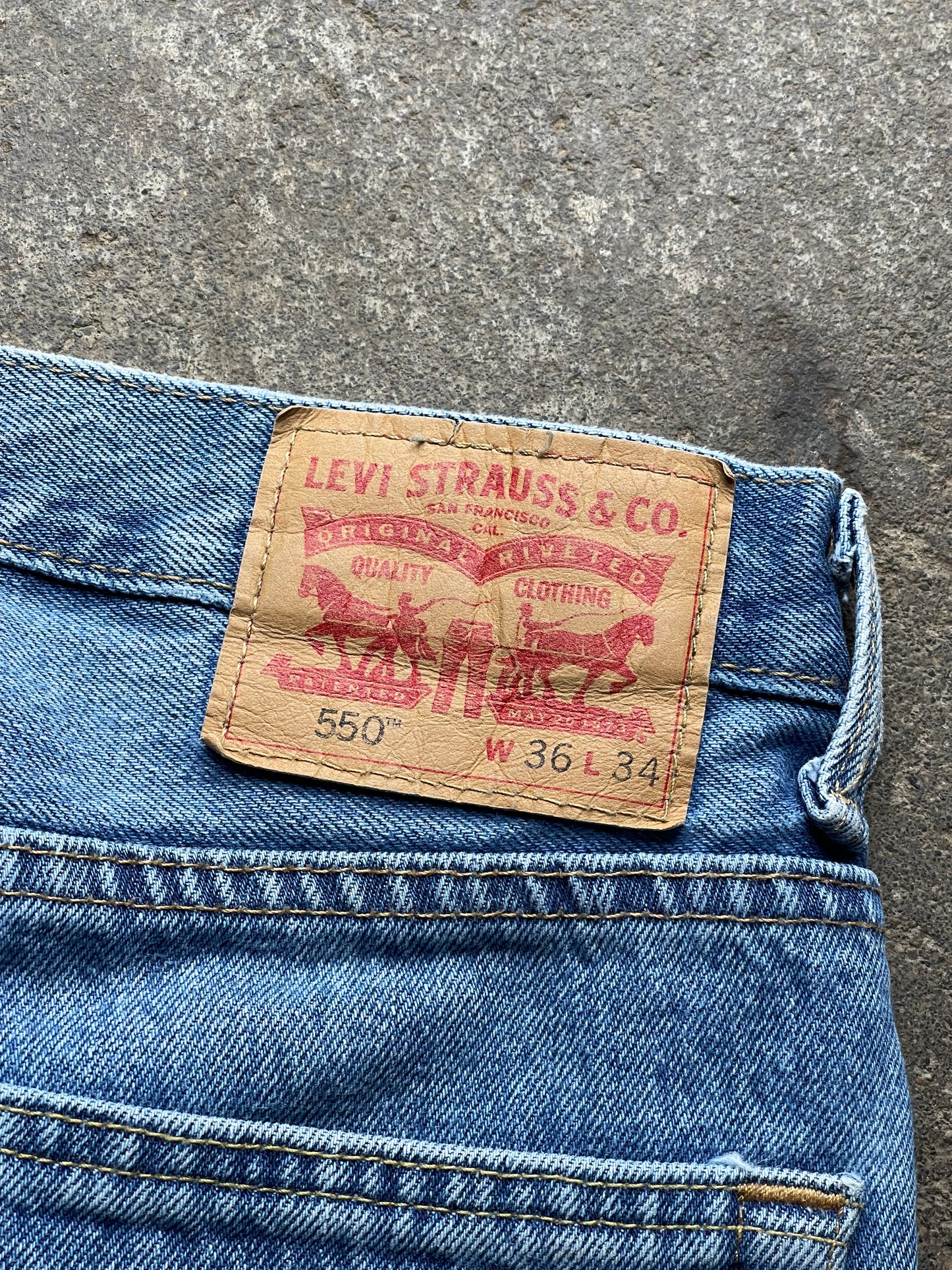 36 x 34 [Levi 550 jeans]