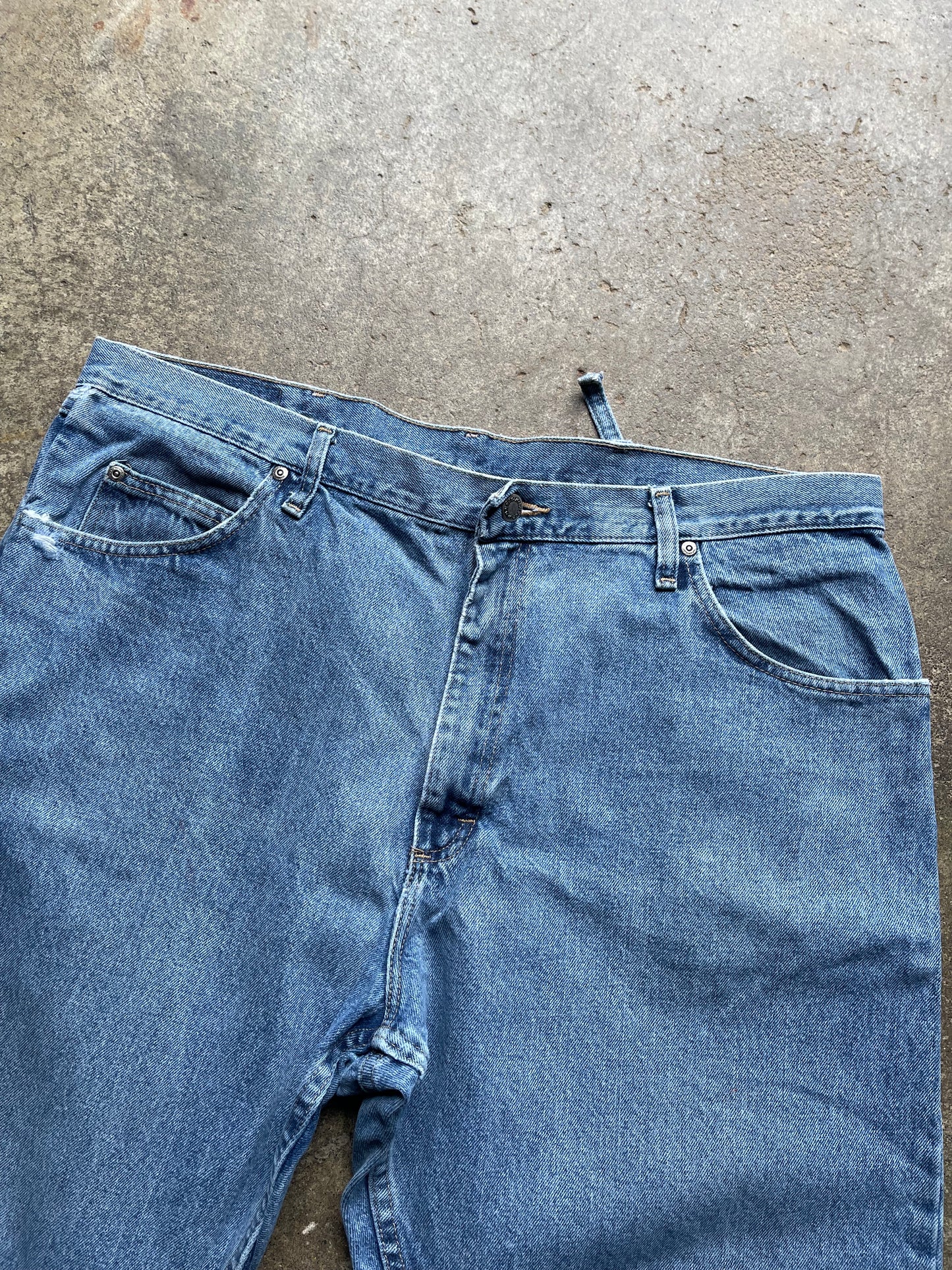 40 x 32 [wrangler jeans]