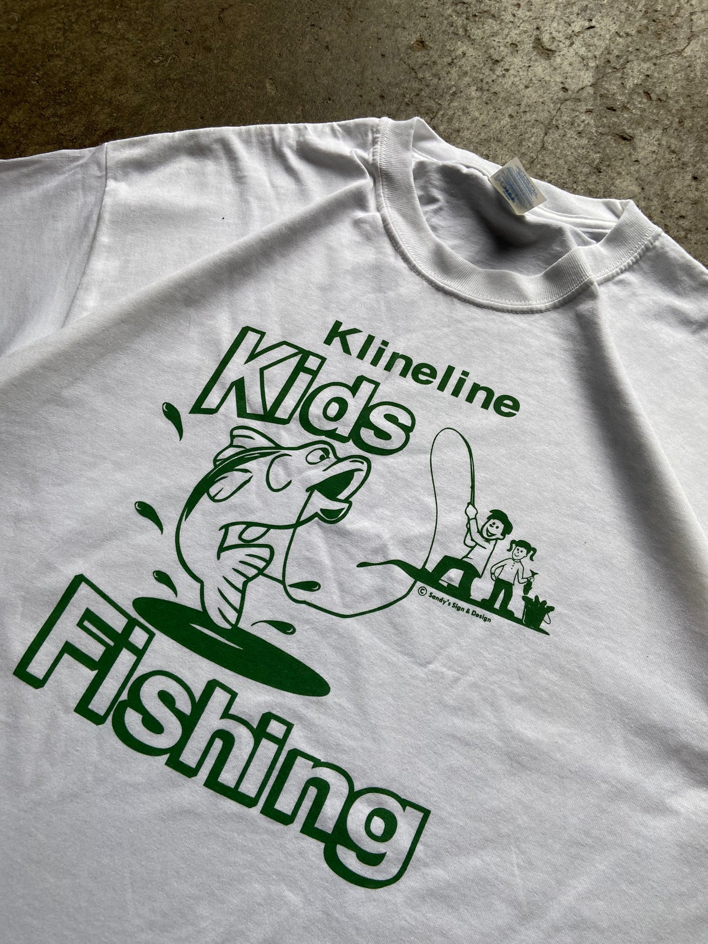 (XL) 00s Fishing tee