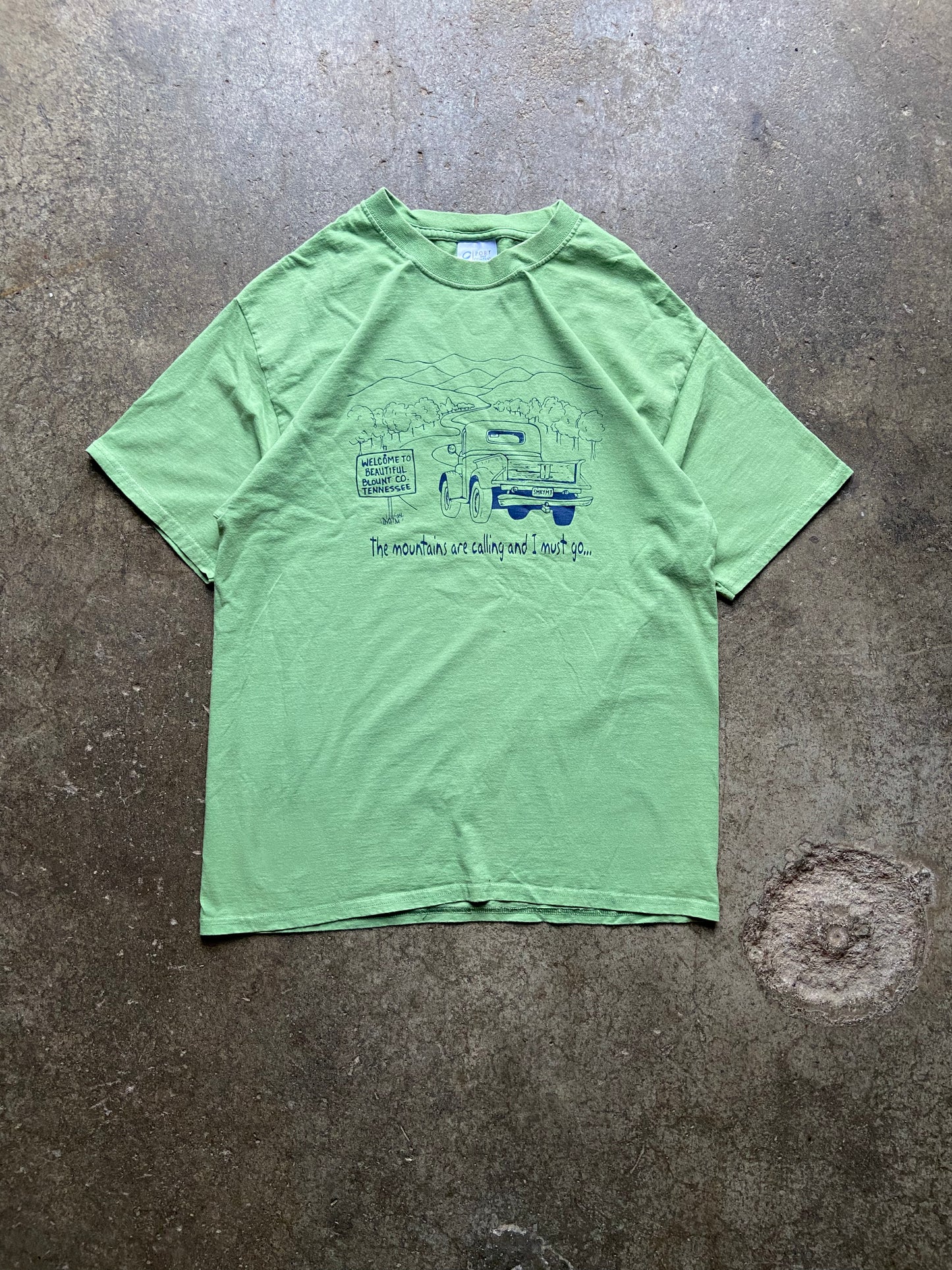 (L) 00s Mountains tee