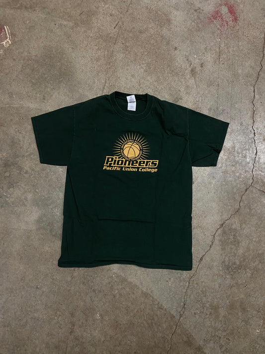 (L) Pioneers basketbal tournament tee